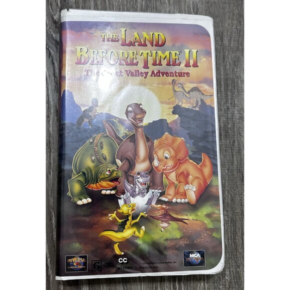 The Land Before Time II The Great Valley Adventure VHS Tape 1994 - Picture 1 of 4